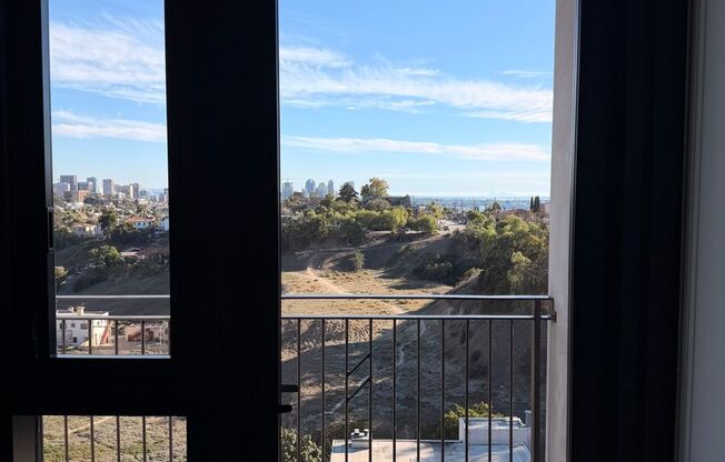 Studio, 1 bath, 440 sqft, $2,780, Unit 906