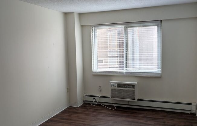 1 bed, 1 bath, 570 sqft, $2,850, Unit 1104