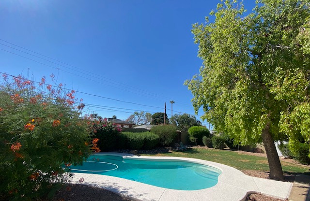 6124 N 18 DR