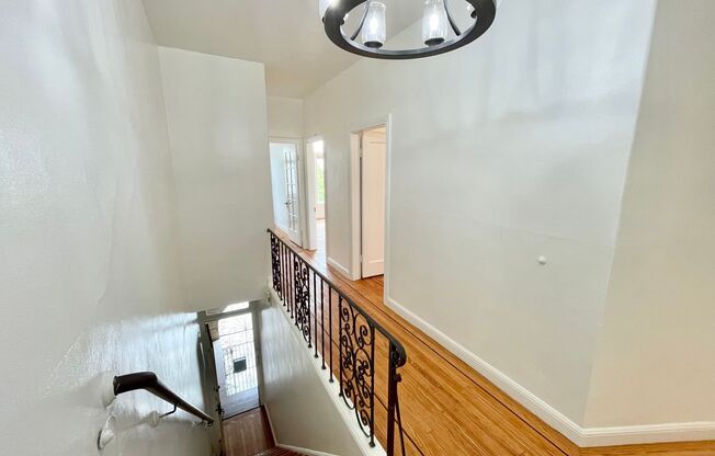 Prime North Beach 3Bed/1Bath with City Views, W/D, MUST SEE! – PROGRESSIVE