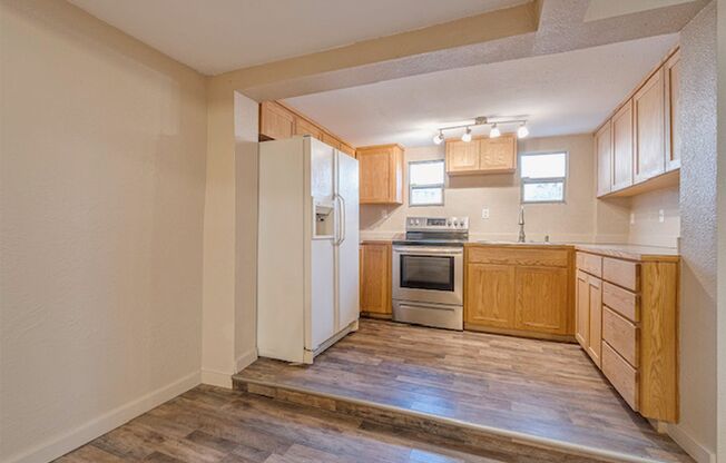 Studio, 1 bath, 625 sqft, $1,100, Unit 22045  lower unit