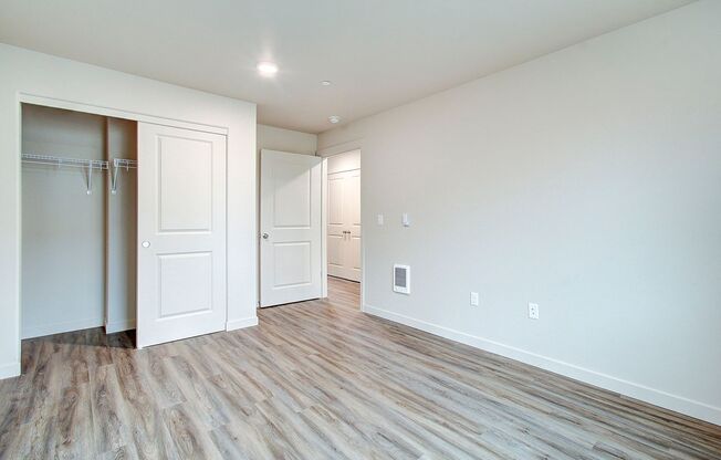 2 beds, 1 bath, $1,495, Unit 113