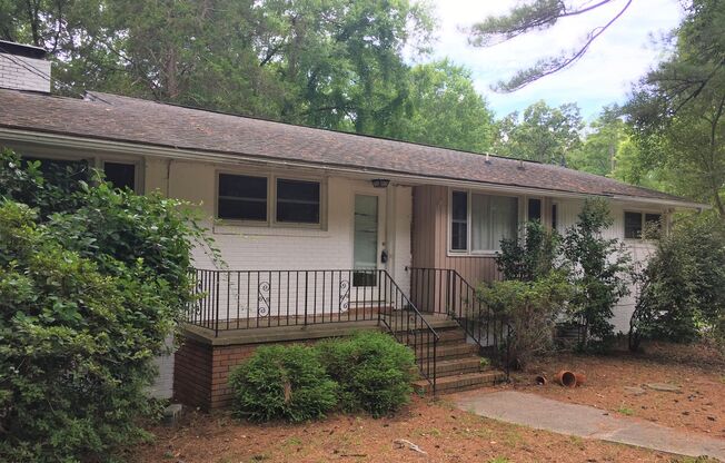 Large Duplex home with giant deck, parking, in quiet neighborhood, Available in June