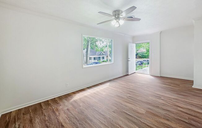 1111 Lawton [Luis]