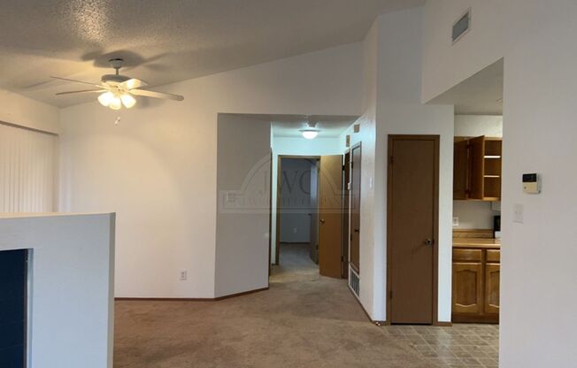 3 beds, 2 baths, $1,225