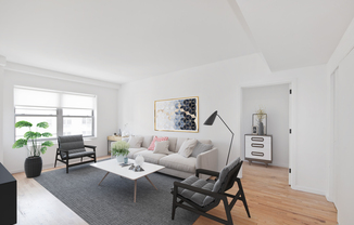 225 E 7 ST