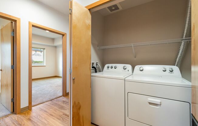 2 beds, 2 baths, 998 sqft, $2,100, Unit A102