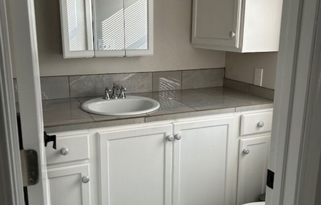 Adorable One bed/One bath furnished house!