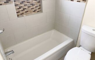 Studio, 1 bath, 300 sqft, $1,238, Unit 1/2A