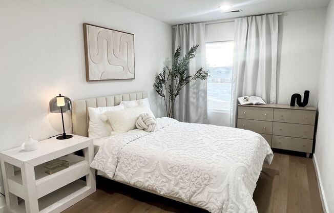 3 beds, 2.5 baths, 1,460 sqft, $1,595, Unit 326 Hummingbird Lane