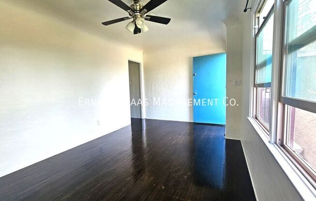332 HERMOSA AVE