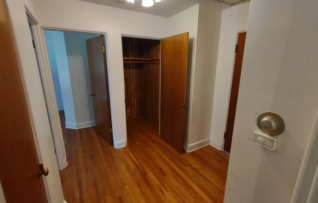 3 beds, 2 baths, $2,300