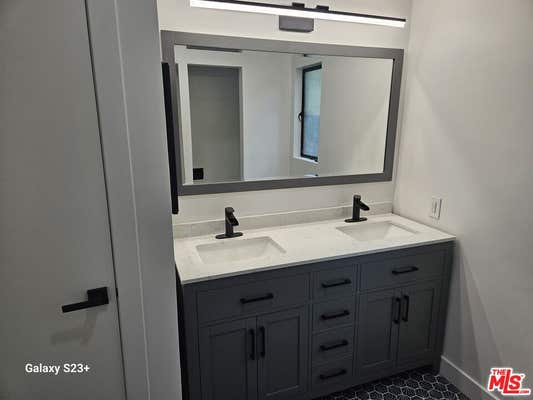 1027 ACANTO PL