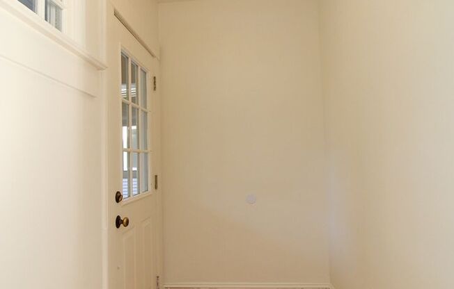 Beautifully Remodeled Richmond 3 Bed/2 Bath Craftsman!