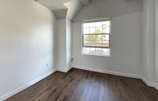 1 bed, 1 bath, 715 sqft, $2,097.5, Unit 304