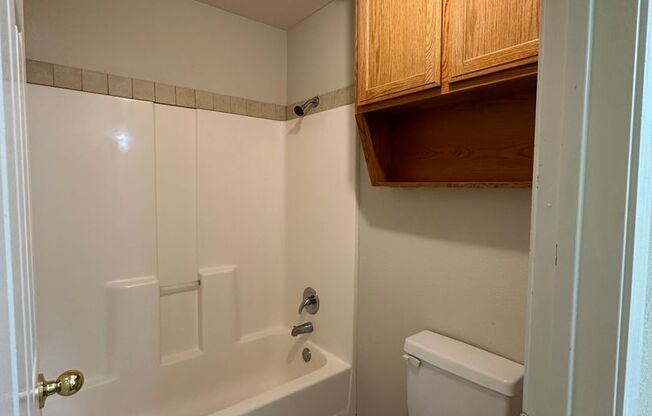 2 beds, 2 baths, $1,450