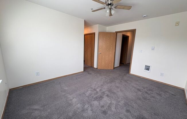 2 beds, 2 baths, 1,018 sqft, $1,450, Unit 354-3008