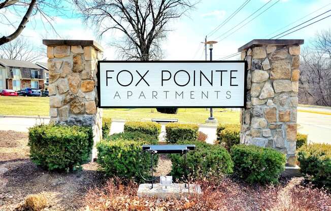 Fox Pointe Sign