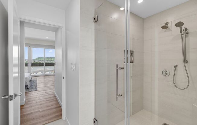 2 beds, 2 baths, $4,200, Unit # PENTHOUSE 8