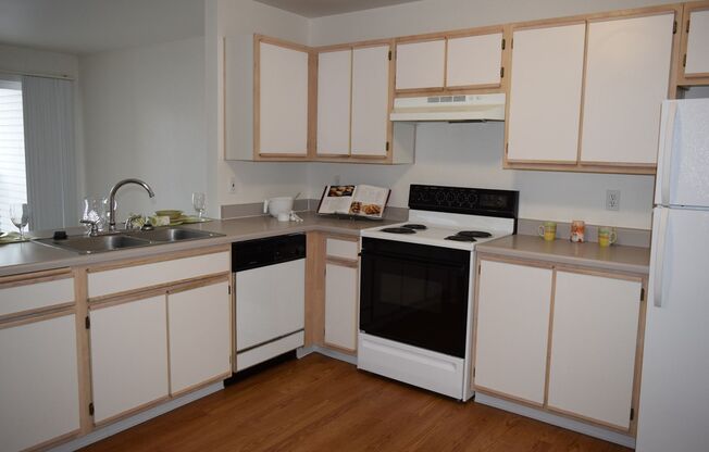 1 bed, 1 bath, 675 sqft, $995, Unit BW0327