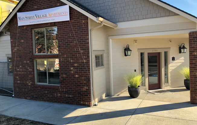 2 beds, 2 baths, 1,100 sqft, $1,895, Unit 101