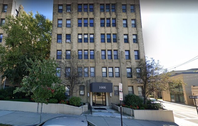 1666 Commonwealth Ave