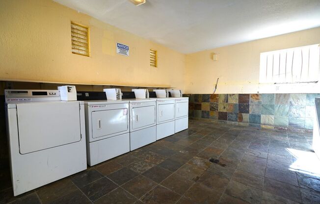 2 beds, 2 baths, 826 sqft, $1,450, Unit Unit 140