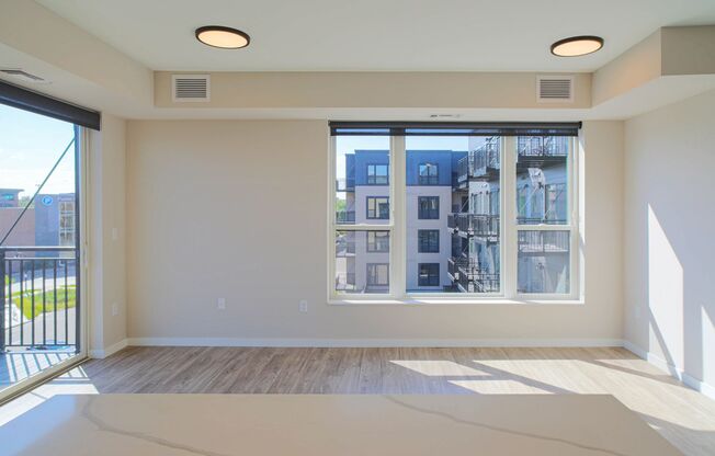 2 beds, 2 baths, 952 sqft, $2,200, Unit 201