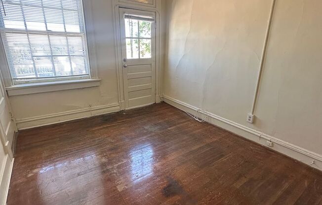 1 bed, 1 bath, $1,150, Unit Apt. 11