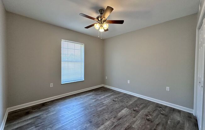 2 beds, 1 bath, 850 sqft, $1,298, Unit Sharp Lane-23