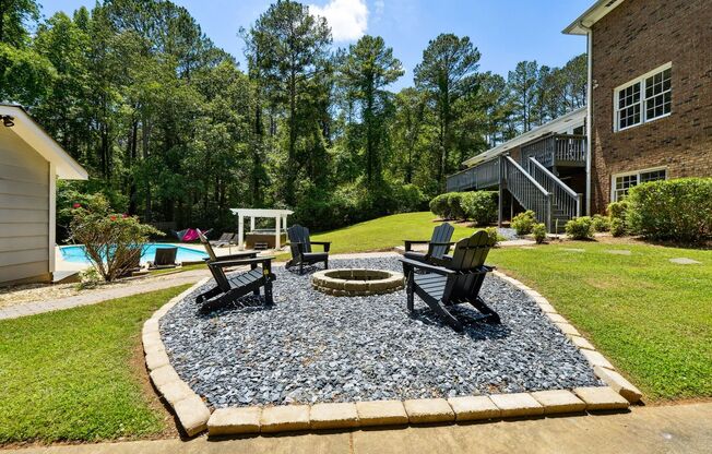 FURNISHED: Beautiful Large Private Estate on 16 Acres with Pool,Jacuzzi,Playground & More!