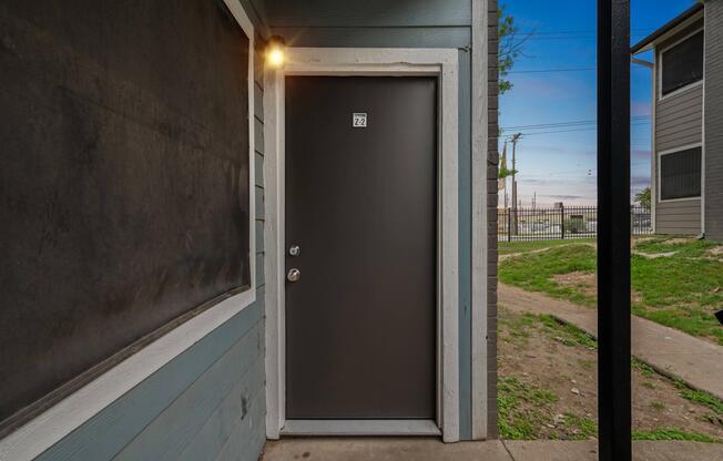 1 bed, 1 bath, 650 sqft, $1,099