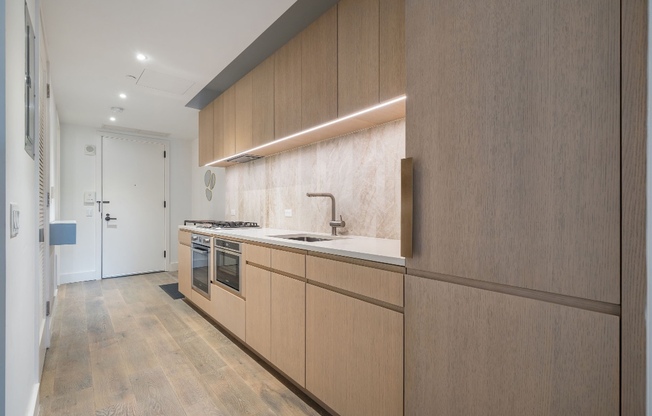 Studio, 1 bath, 467 sqft, $3,450, Unit 7M