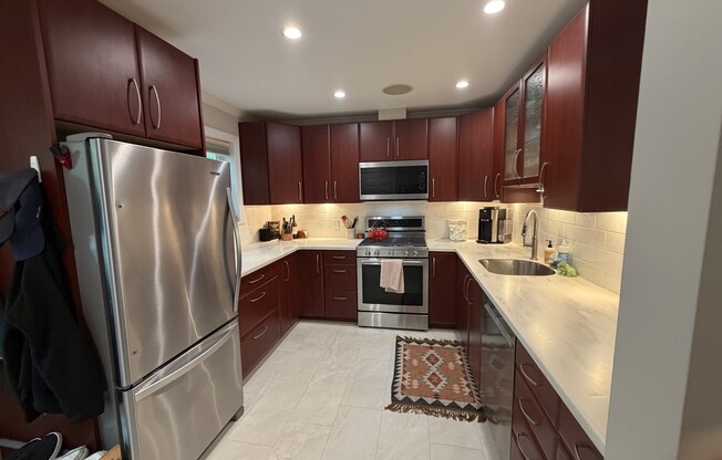 2 beds, 2.5 baths, 1,667 sqft, $3,700, Unit 3