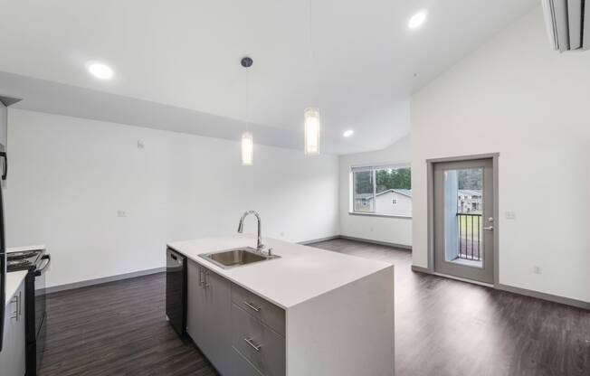 2 Bedroom Vaulted Ceilings