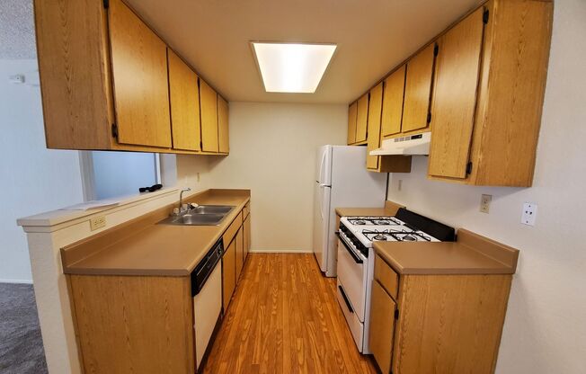 1 bed, 1 bath, 660 sqft, $1,800, Unit 69