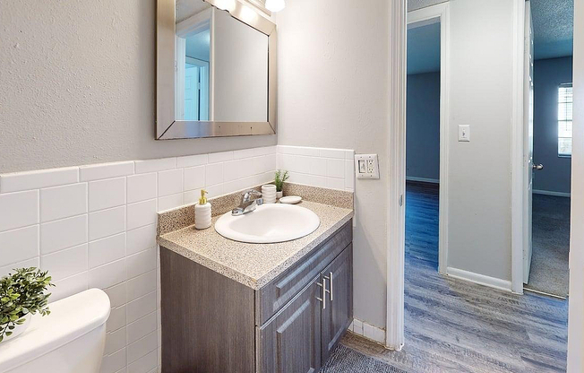 Two-Bedroom-French-Quarter-Bathroom