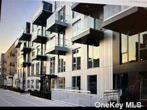 1 bed, 1 bath, 799 sqft, $2,500