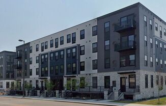 1 bed, 1 bath, 760 sqft, $1,300, Unit 207