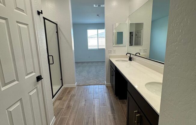 BRAND NEW HOME IN PEORIA