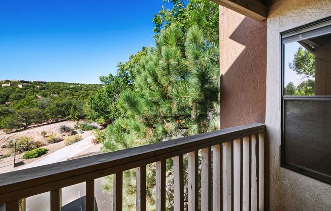 1 bed, 1 bath, 582 sqft, $1,300, Unit Unit 326