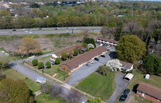 Newly Remodeled 1 Bedroom Condo in Prime Location! No Pets