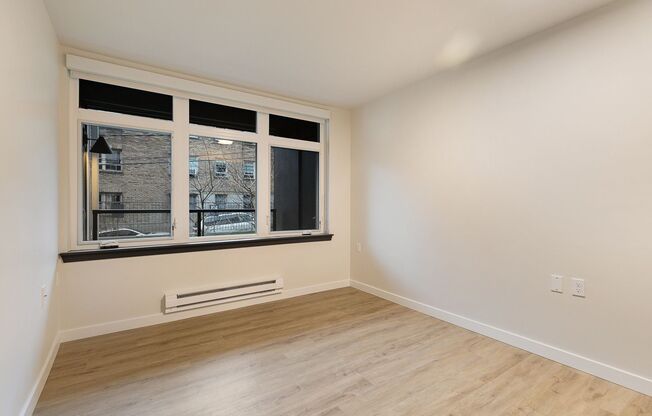 1 bed, 1 bath, 634 sqft, $2,295, Unit 208