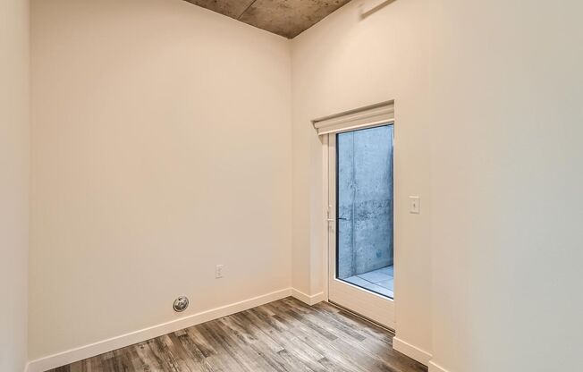Studio, 1 bath, 410 sqft, $1,495, Unit 214