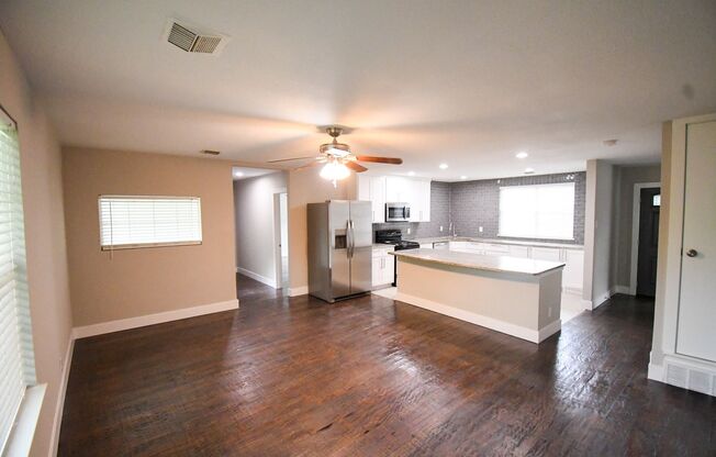 4 bedroom / 3 bath in Irving