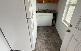 1 bed, 1 bath, 450 sqft, $775, Unit 8