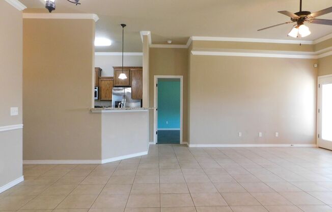 Available NOW!!!! Lovely home located in Goodnight Ranch in Killeen. Minutes from Ft. Cavazos, Hospitals and Colleges. Home offers ceramic tiling through out, and carpeting in bedrooms. Open kitchen features stainless steel appliances, smooth top range, g