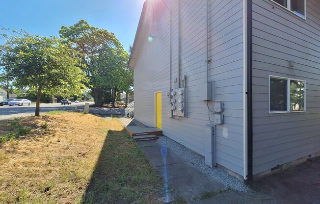 Spacious 2 Bedroom in Central Bellingham - Alabama St