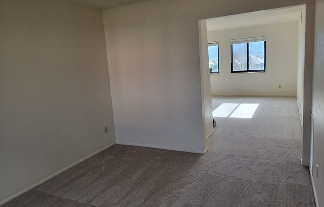 2 beds, 2 baths, $1,550, Unit # #C