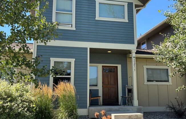 FIRST MONTH'S RENT FREE!!!